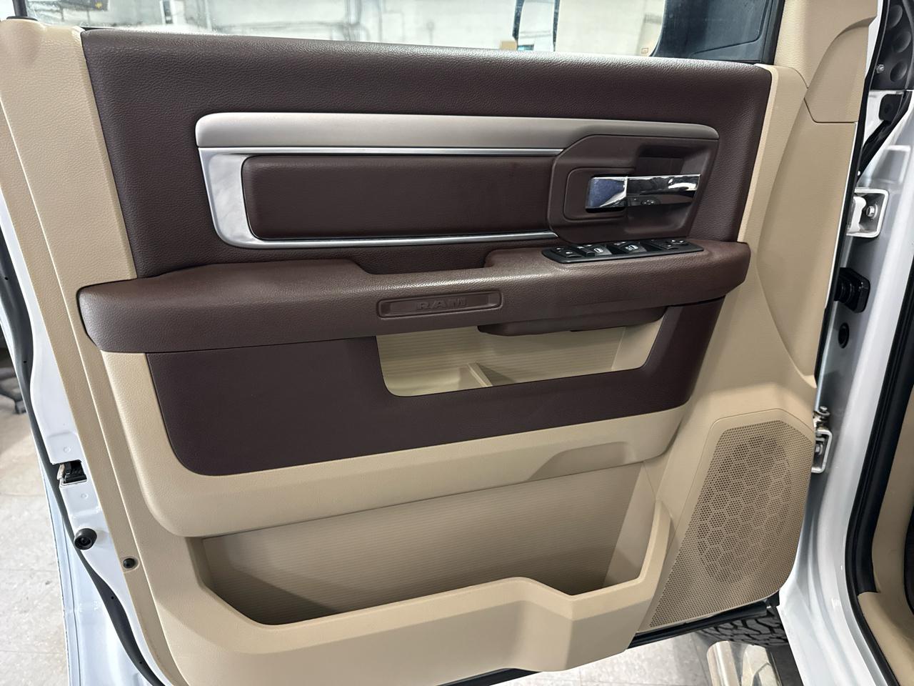 RAM 1500 SLT Crew Cab 4WD 2013