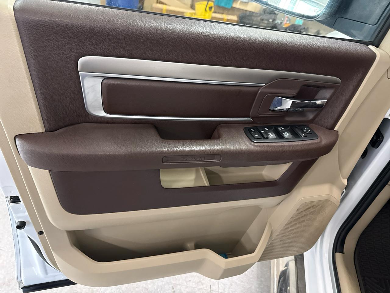 RAM 1500 SLT Crew Cab 4WD 2013