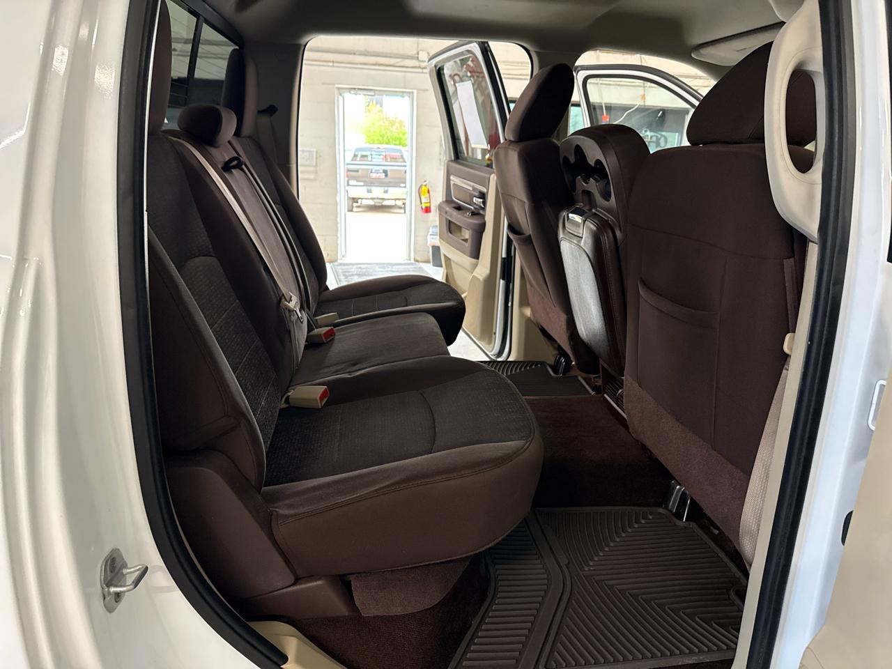 RAM 1500 SLT Crew Cab 4WD 2013