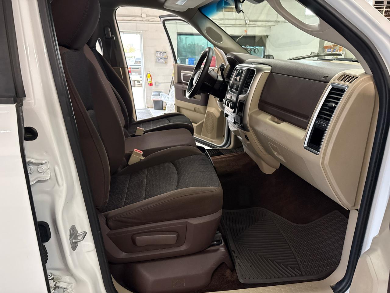 RAM 1500 SLT Crew Cab 4WD 2013