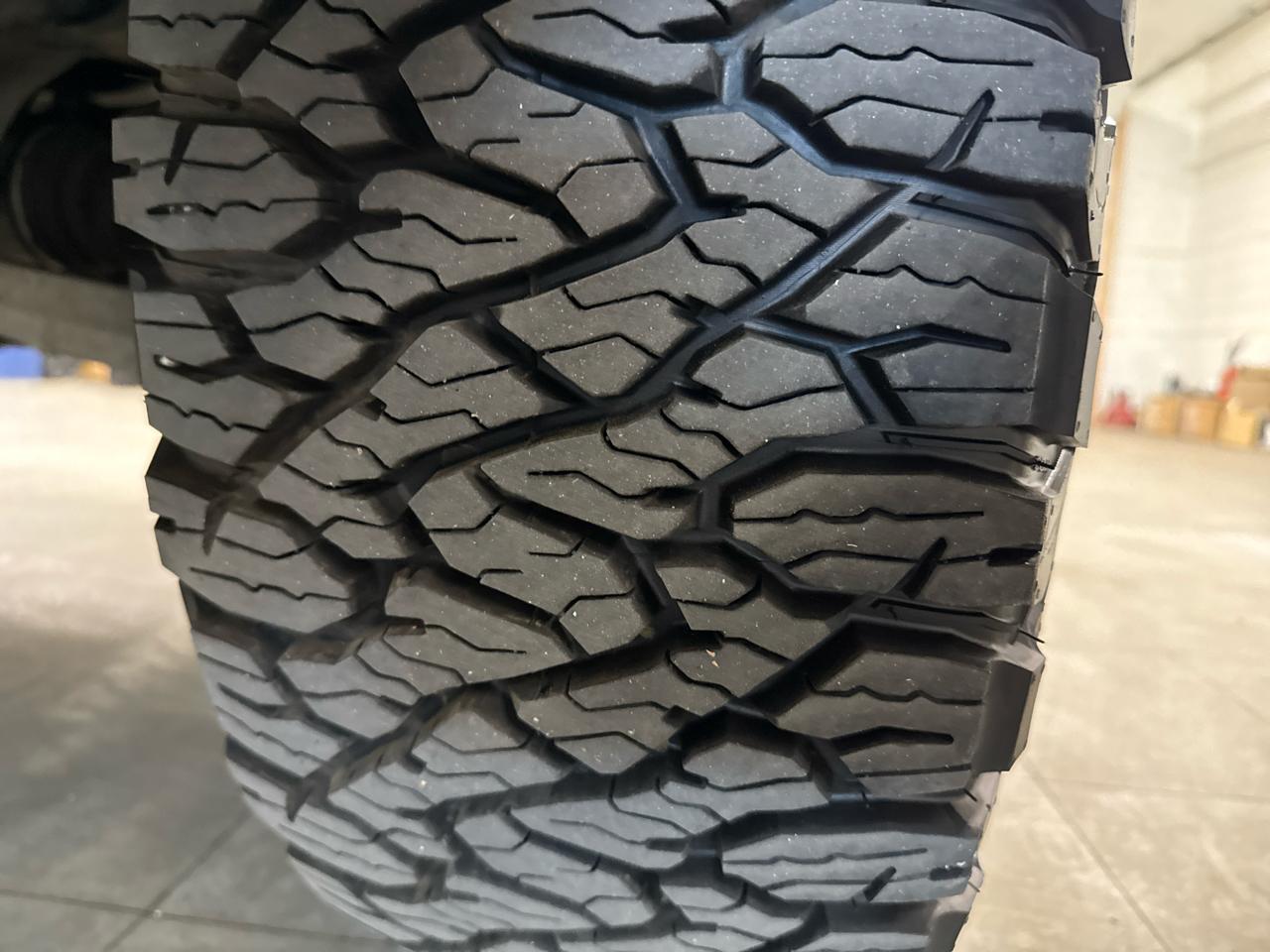 RAM 1500 SLT Crew Cab 4WD 2013