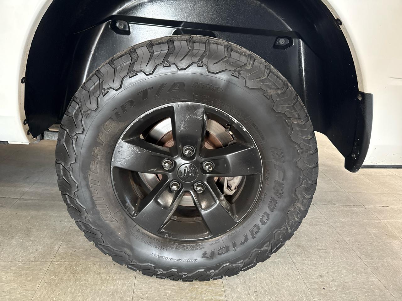 RAM 1500 SLT Crew Cab 4WD 2013