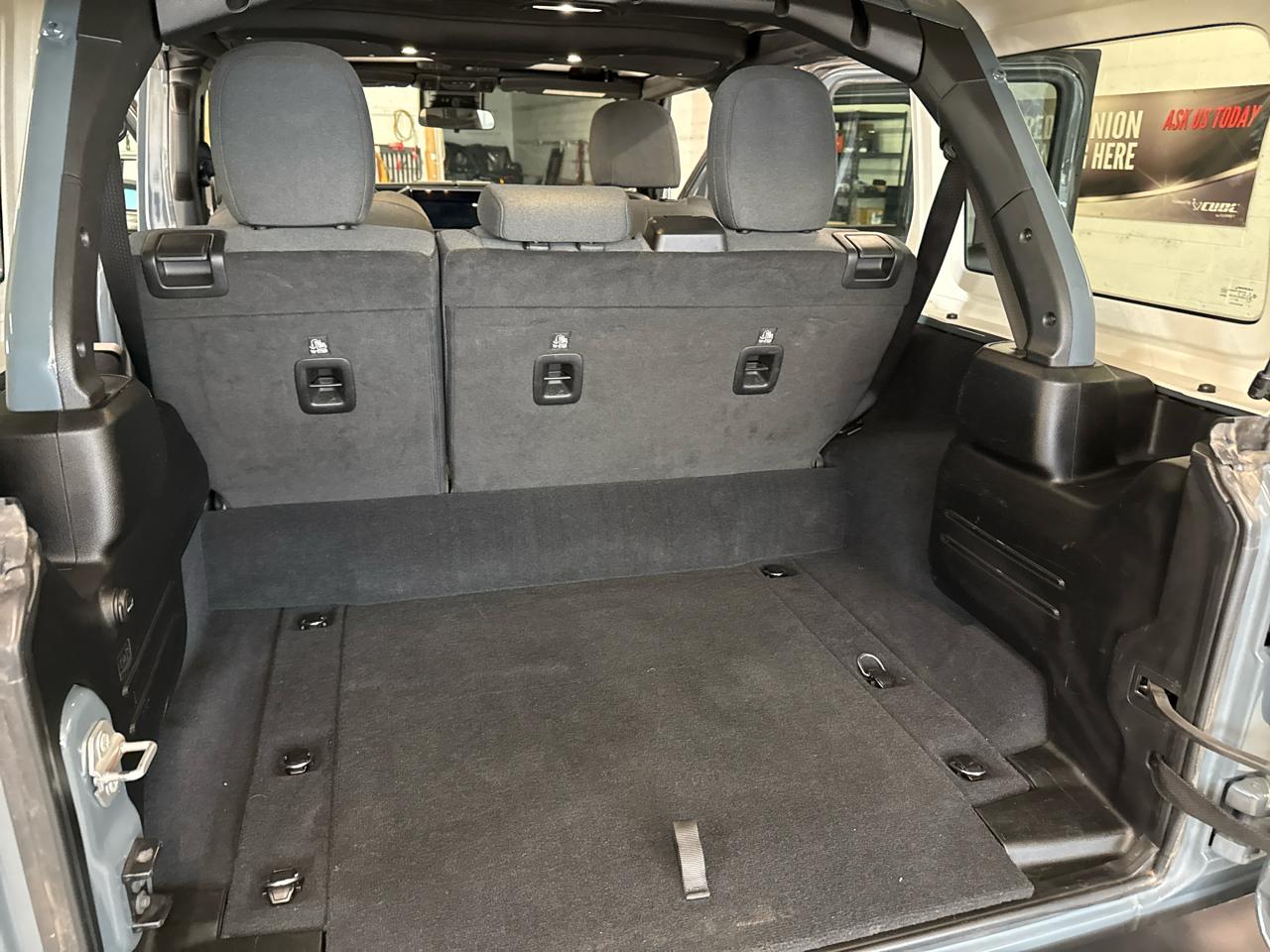 Jeep Wrangler 4xe Willys 4x4 2024