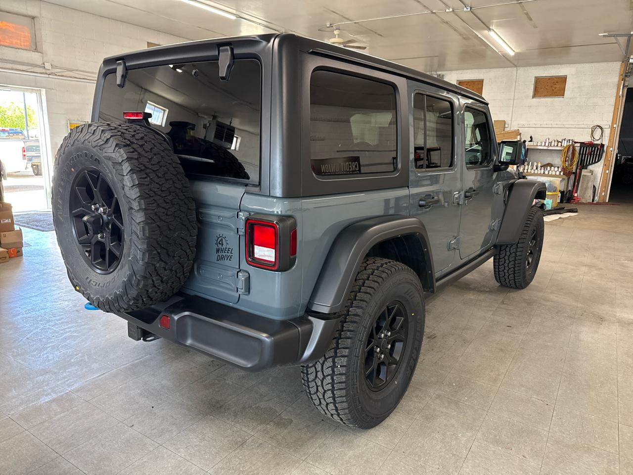 Jeep Wrangler 4xe Willys 4x4 2024