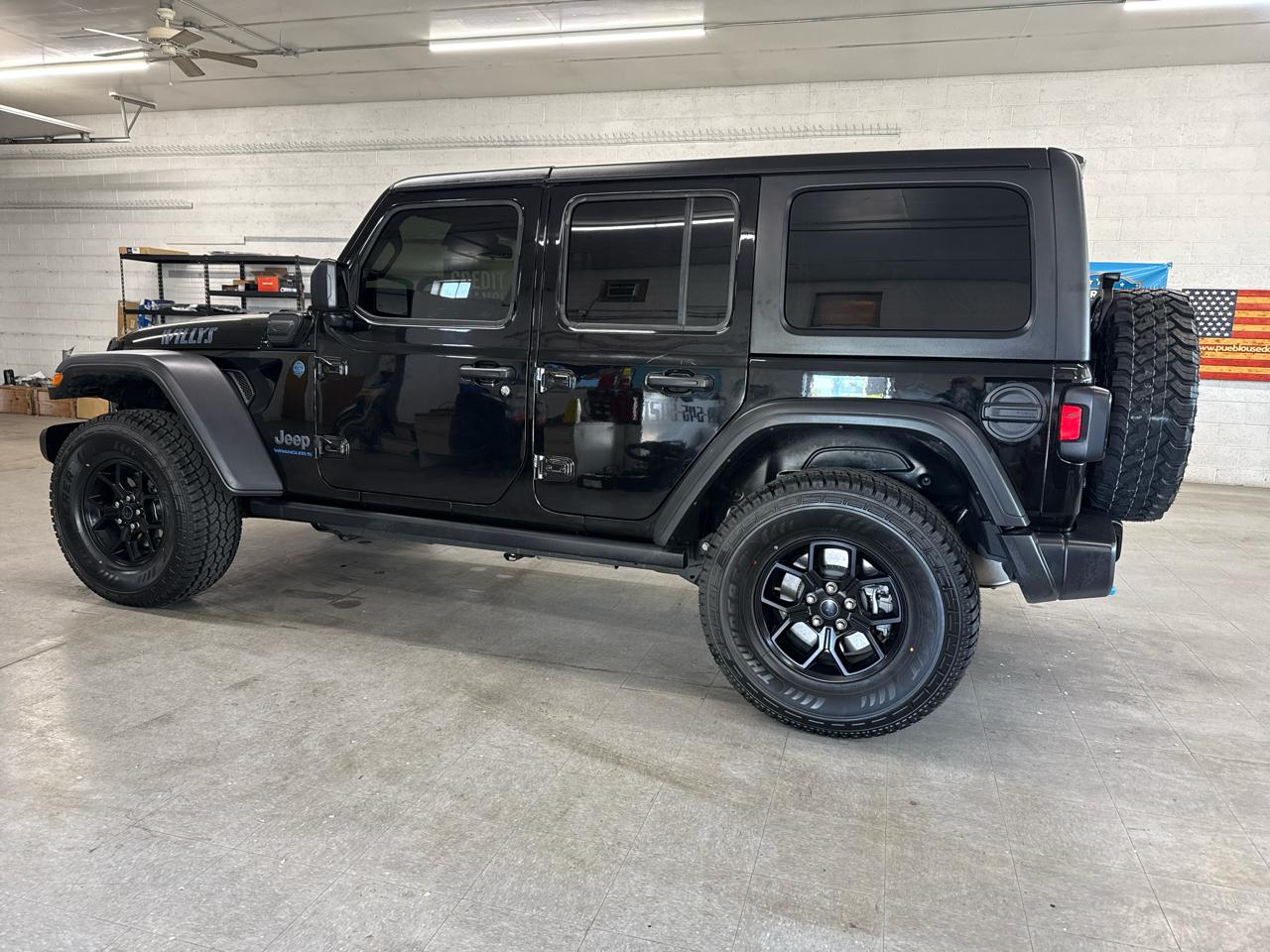 Jeep Wrangler 4xe Willys 4x4 2024