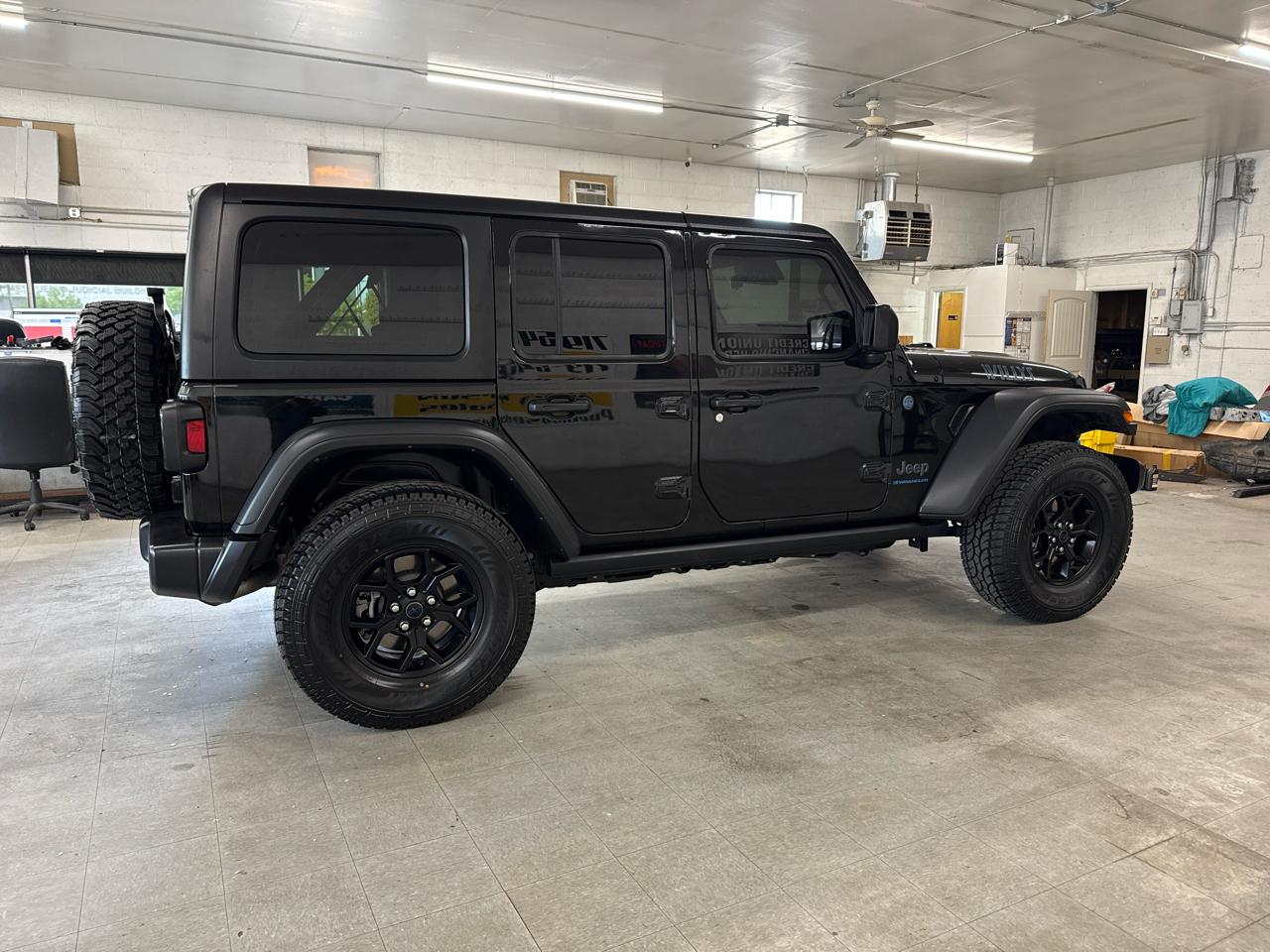 Jeep Wrangler 4xe Willys 4x4 2024