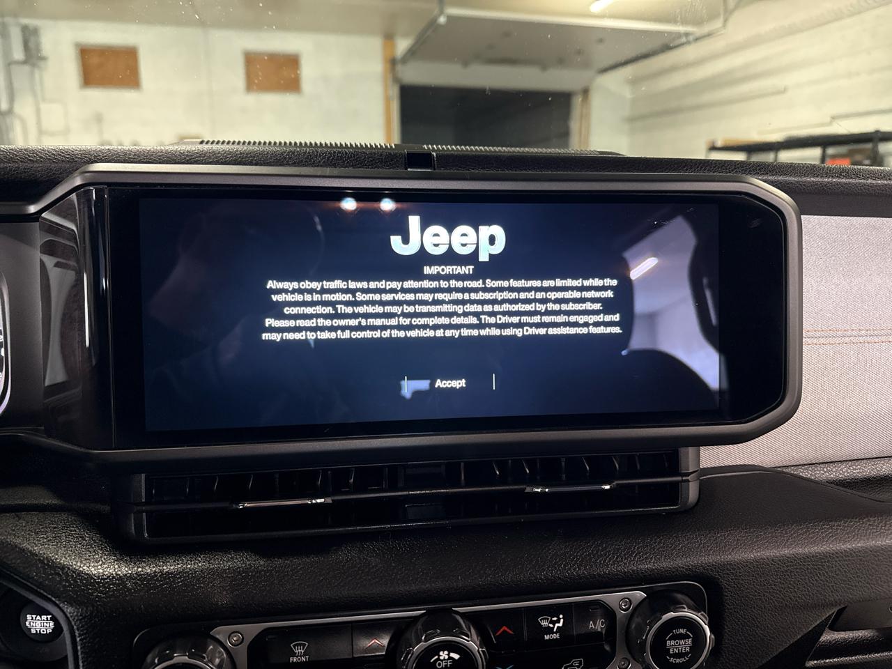 Jeep Wrangler 4xe Willys 4x4 2024