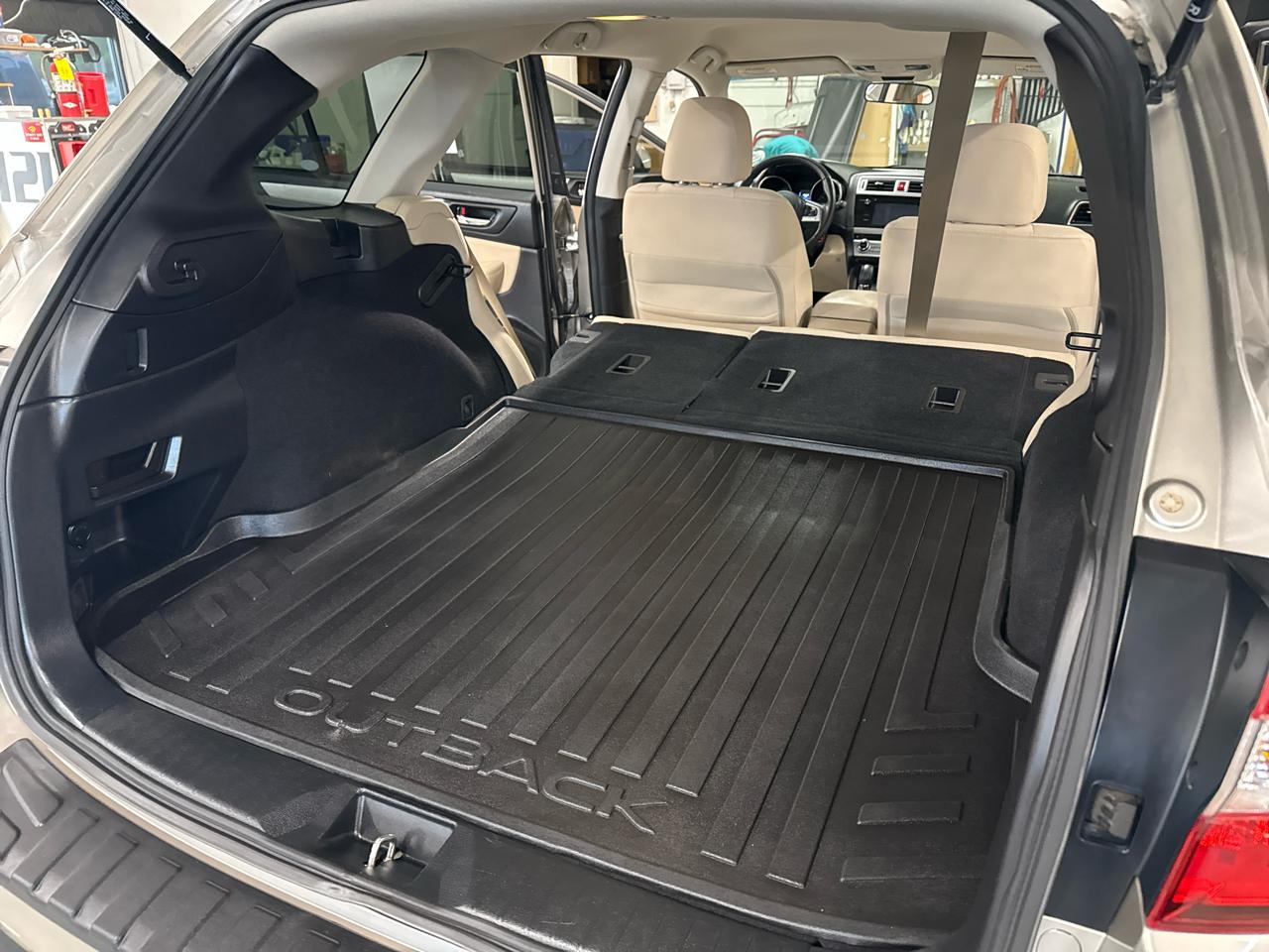 Subaru Outback 2.5i Premium 2017