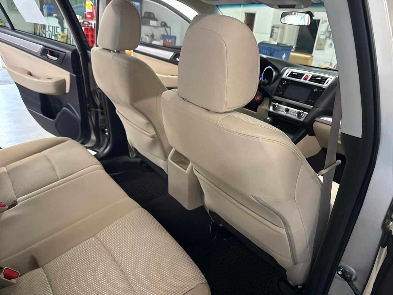 Subaru Outback 2.5i Premium 2017