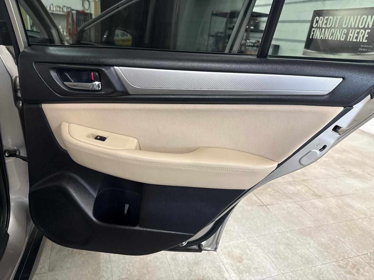 Subaru Outback 2.5i Premium 2017