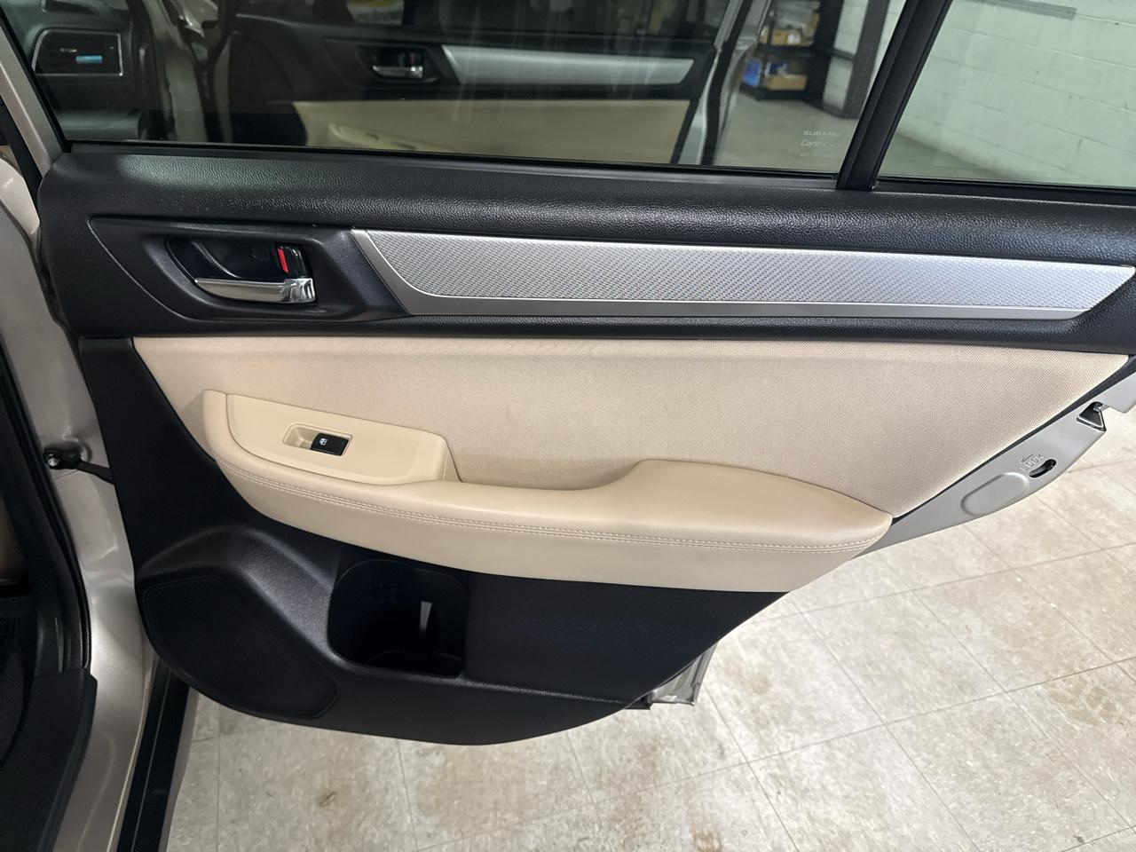 Subaru Outback 2.5i Premium 2017