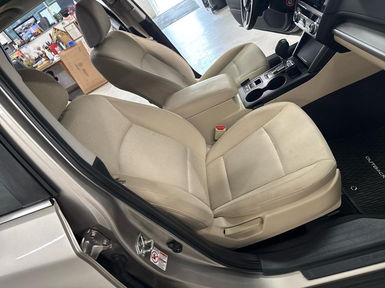 Subaru Outback 2.5i Premium 2017