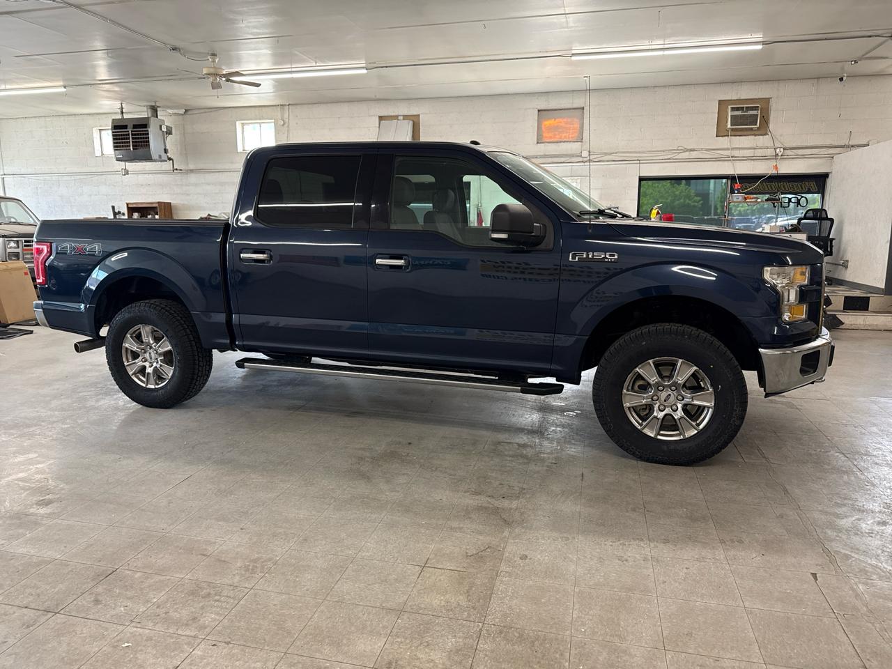 Ford F-150 XLT SuperCrew 4WD 2016