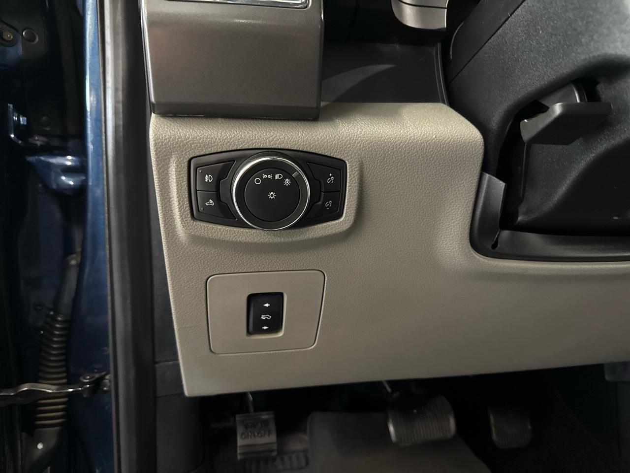 Ford F-150 XLT SuperCrew 4WD 2016