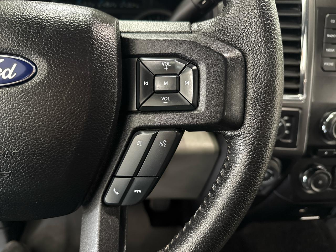 Ford F-150 XLT SuperCrew 4WD 2016