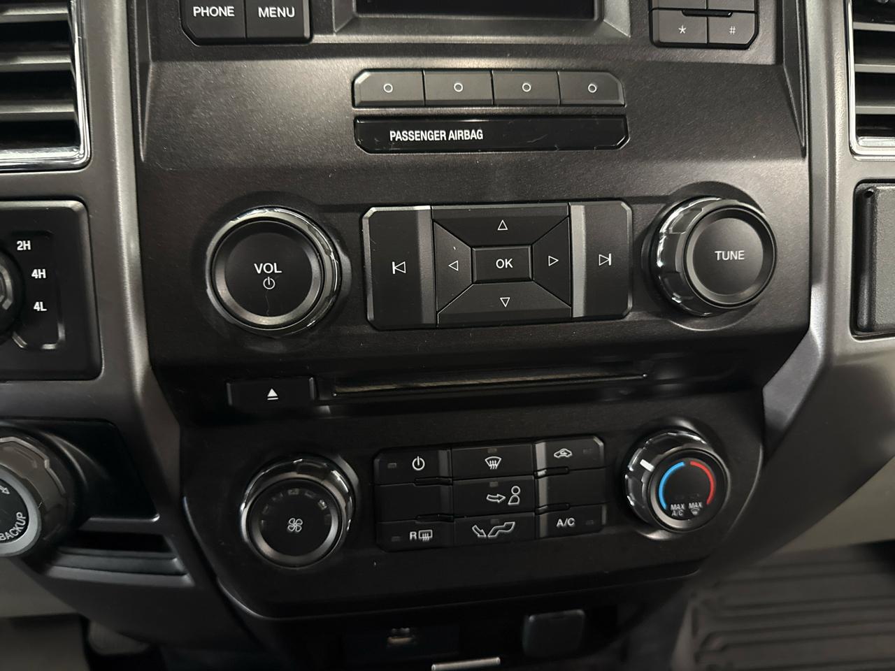 Ford F-150 XLT SuperCrew 4WD 2016