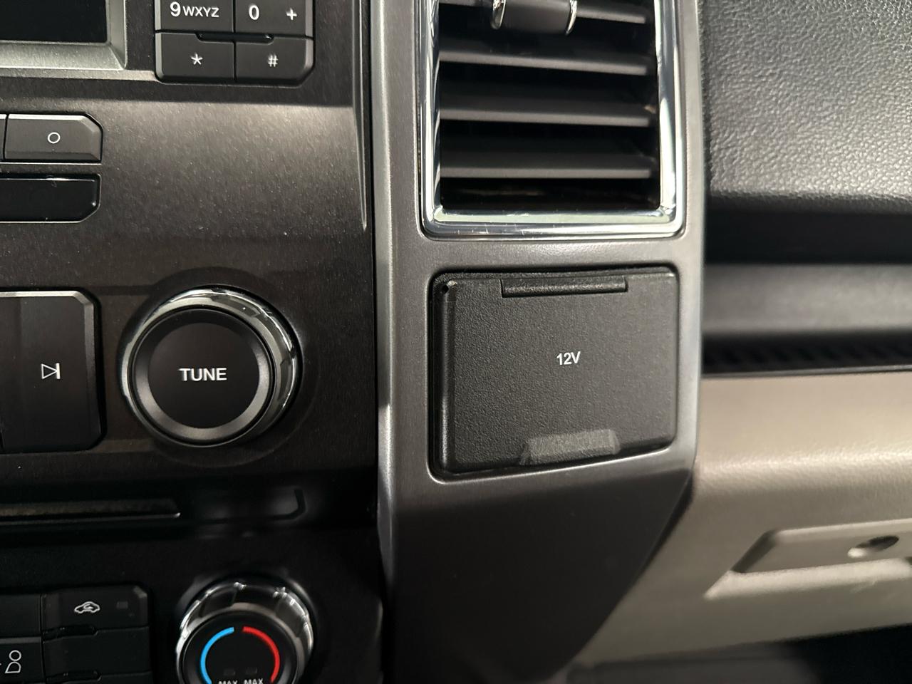 Ford F-150 XLT SuperCrew 4WD 2016