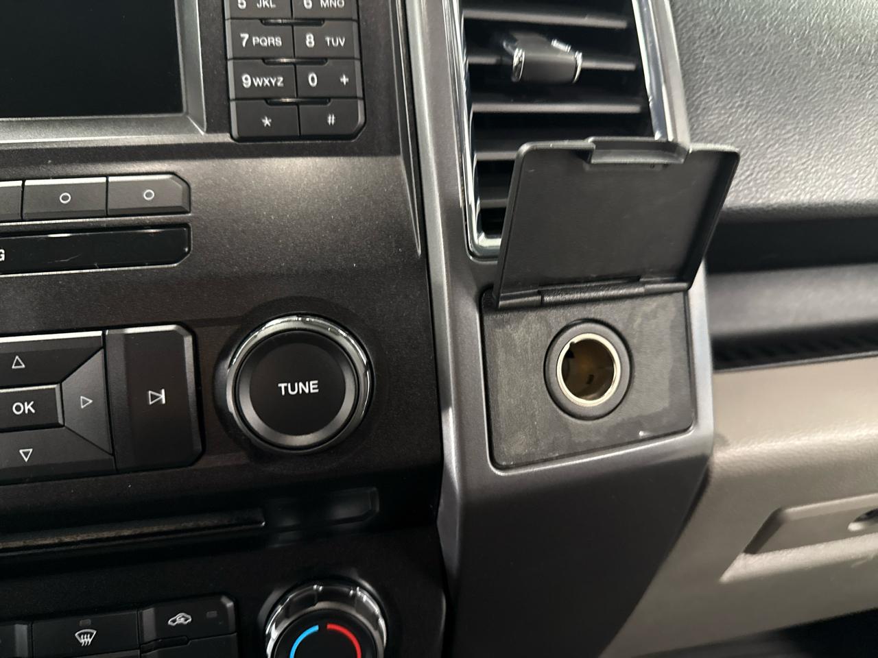 Ford F-150 XLT SuperCrew 4WD 2016