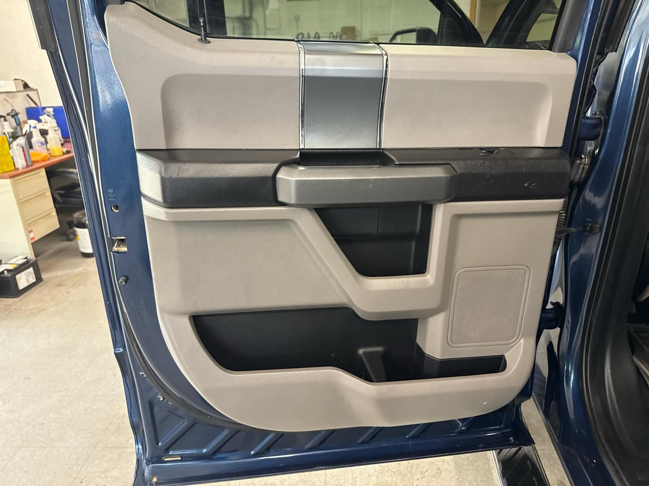 Ford F-150 XLT SuperCrew 4WD 2016