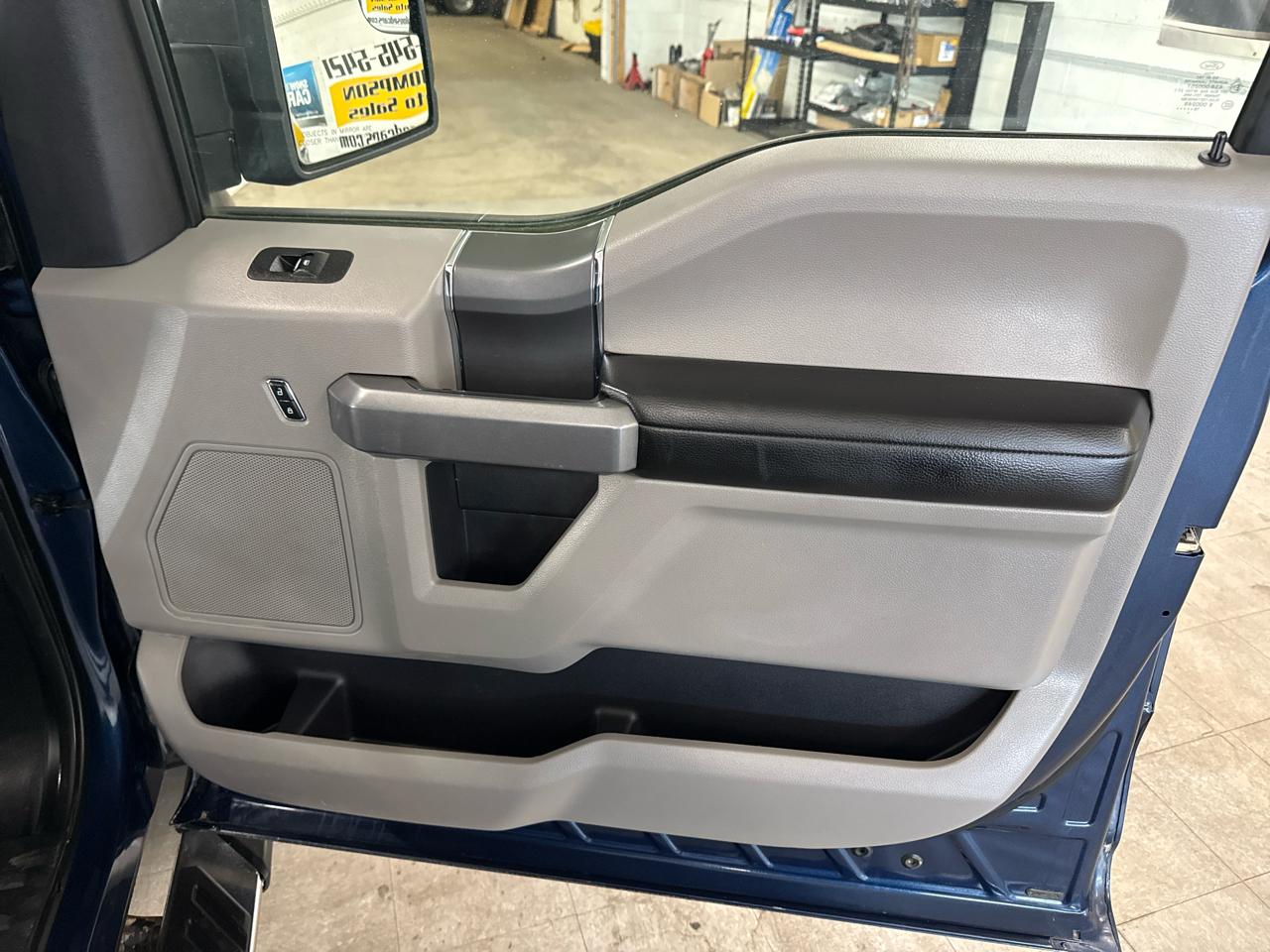 Ford F-150 XLT SuperCrew 4WD 2016