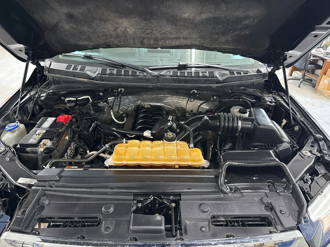 Ford F-150 XLT SuperCrew 4WD 2016