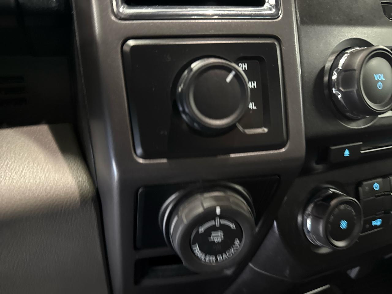 Ford F-150 XLT SuperCrew 4WD 2016