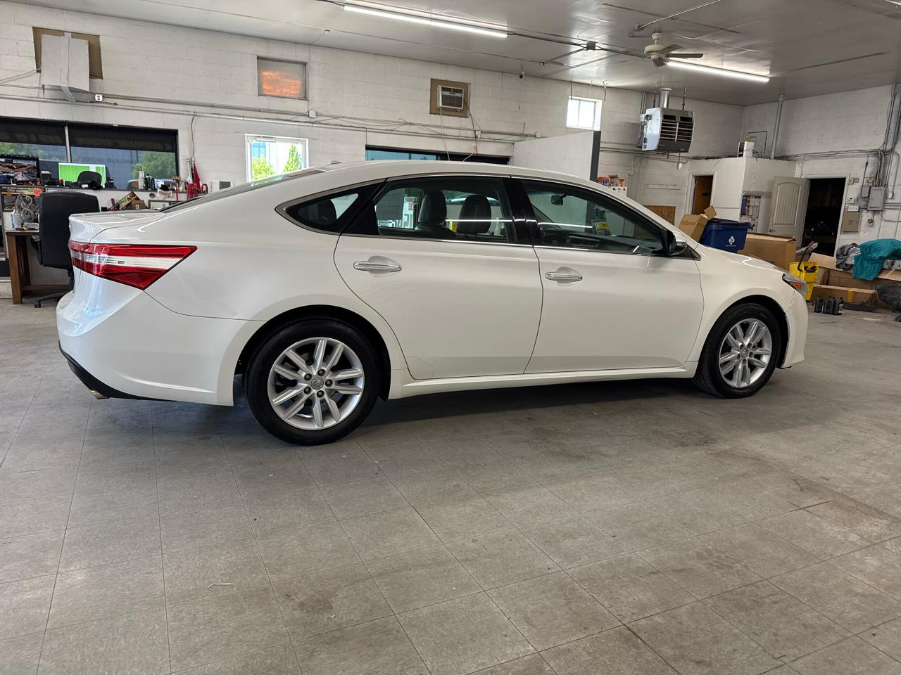 Toyota Avalon XLE Touring 2015