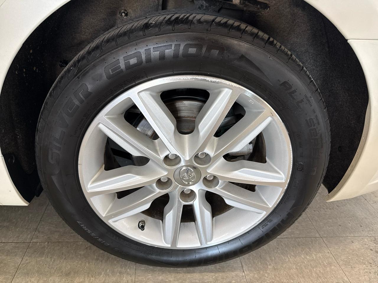 Toyota Avalon XLE Touring 2015