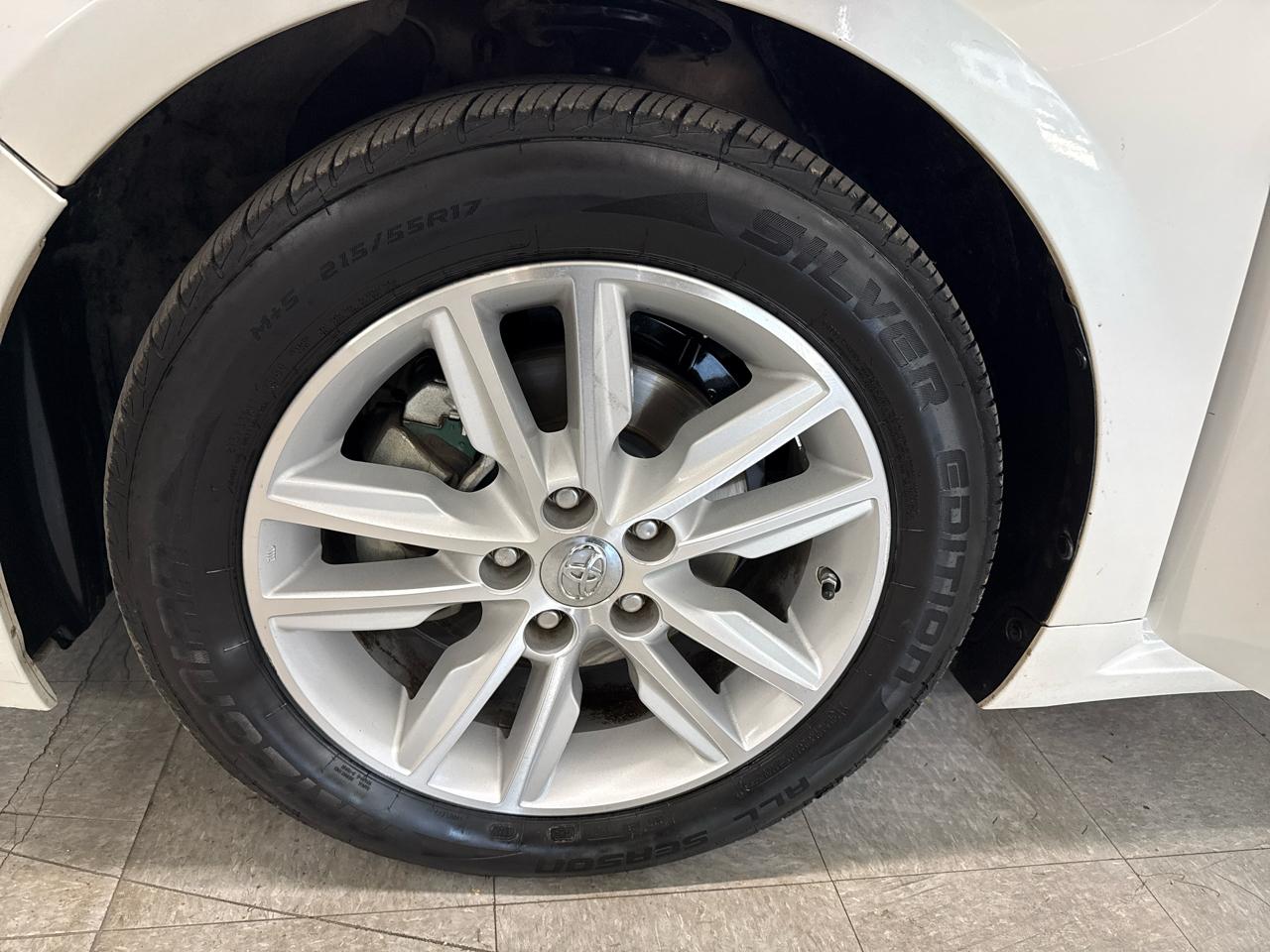 Toyota Avalon XLE Touring 2015