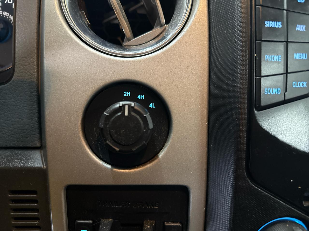 Ford F-150 XLT SuperCrew 4WD 2013