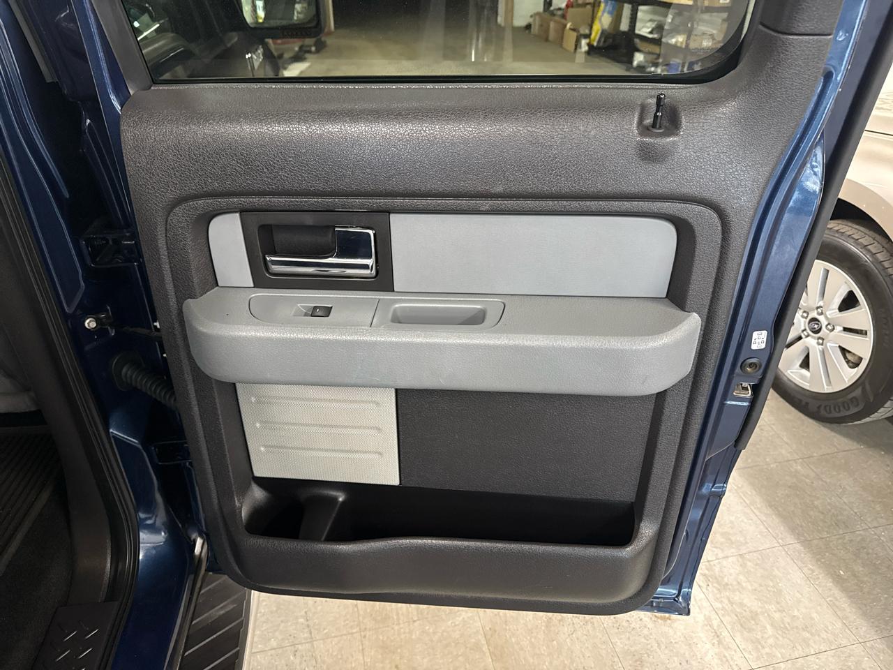 Ford F-150 XLT SuperCrew 4WD 2013