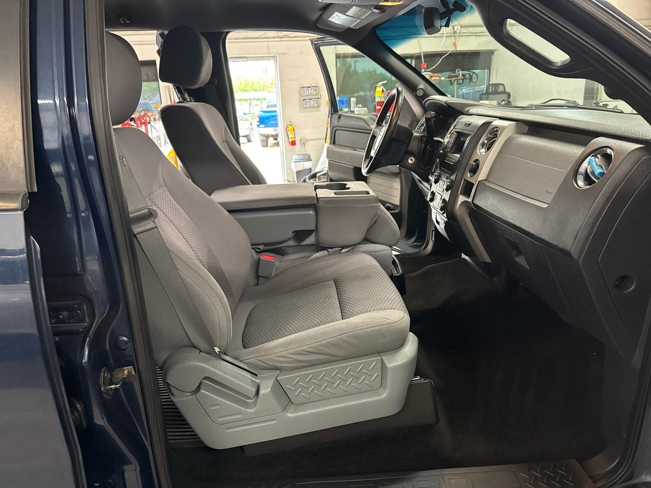 Ford F-150 XLT SuperCrew 4WD 2013