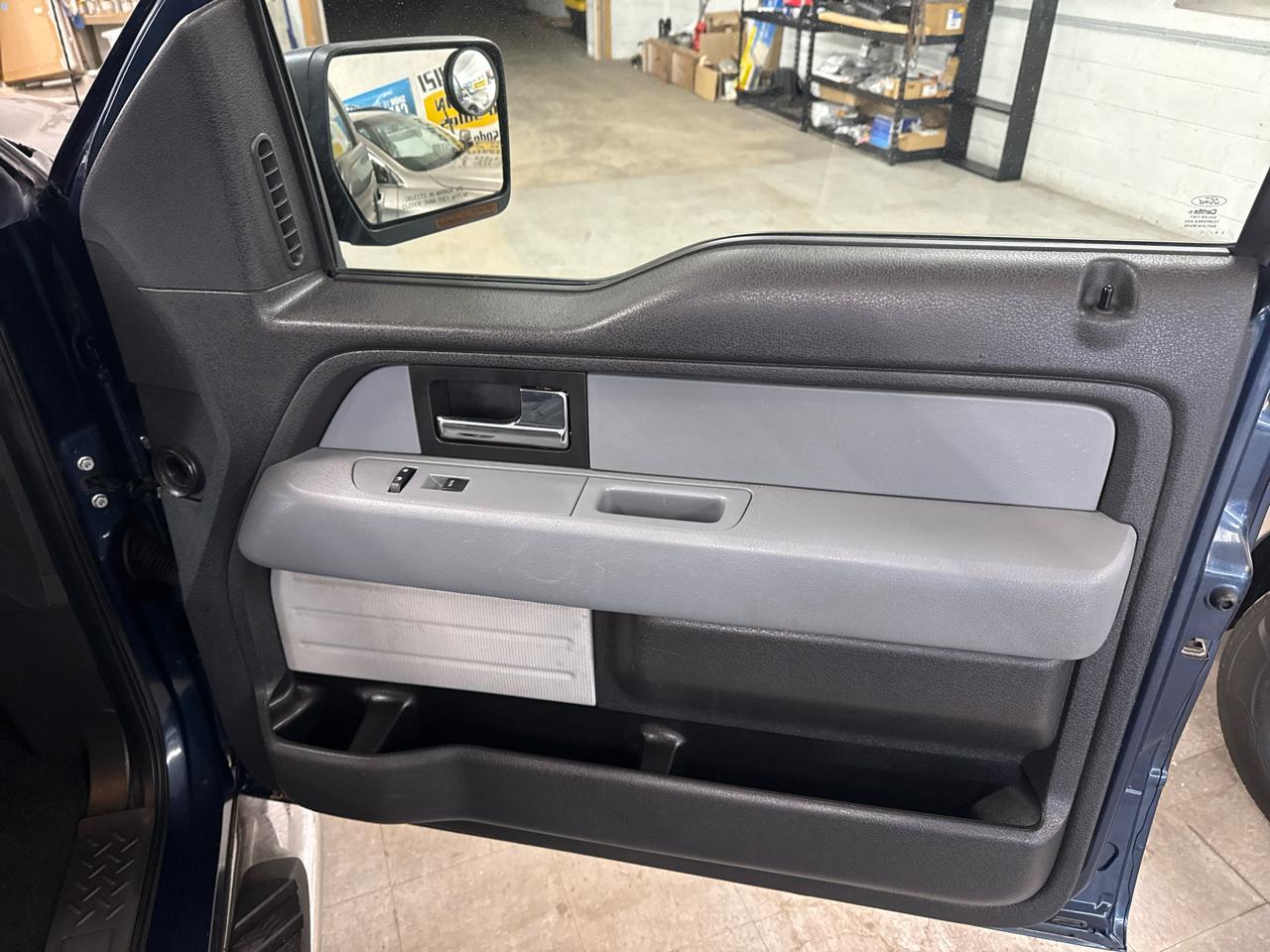 Ford F-150 XLT SuperCrew 4WD 2013