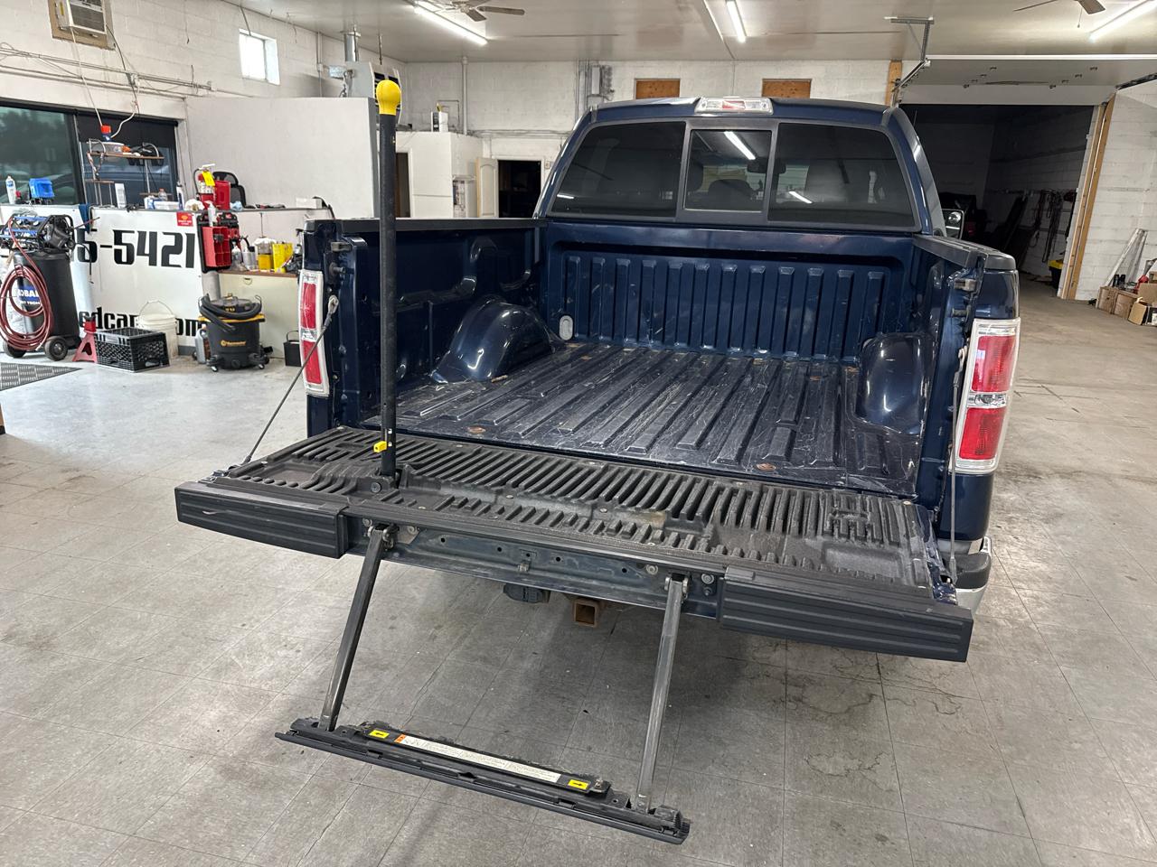 Ford F-150 XLT SuperCrew 4WD 2013