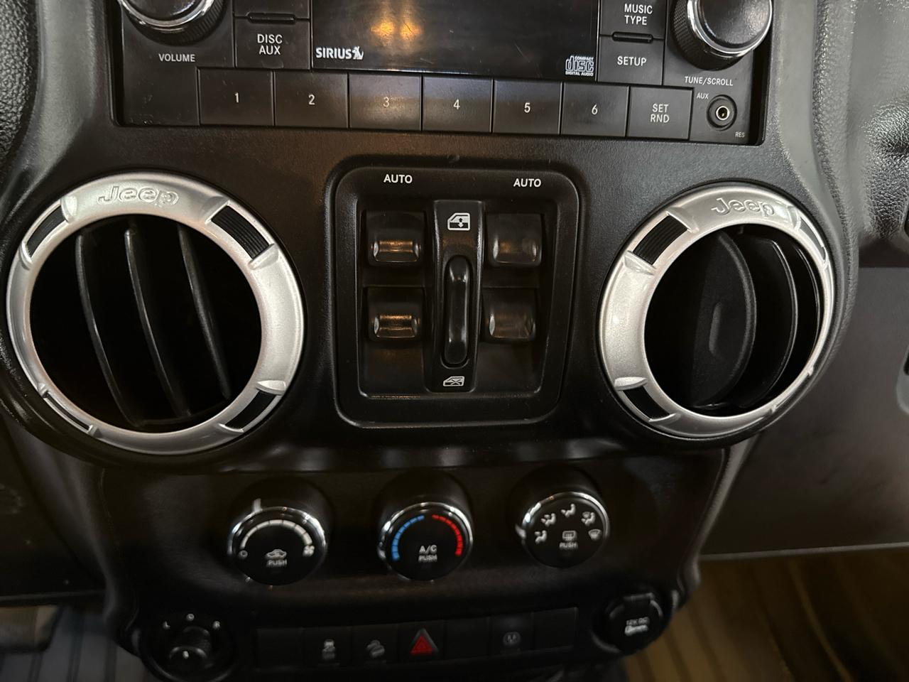 Jeep Wrangler Unlimited Rubicon 4WD 2014