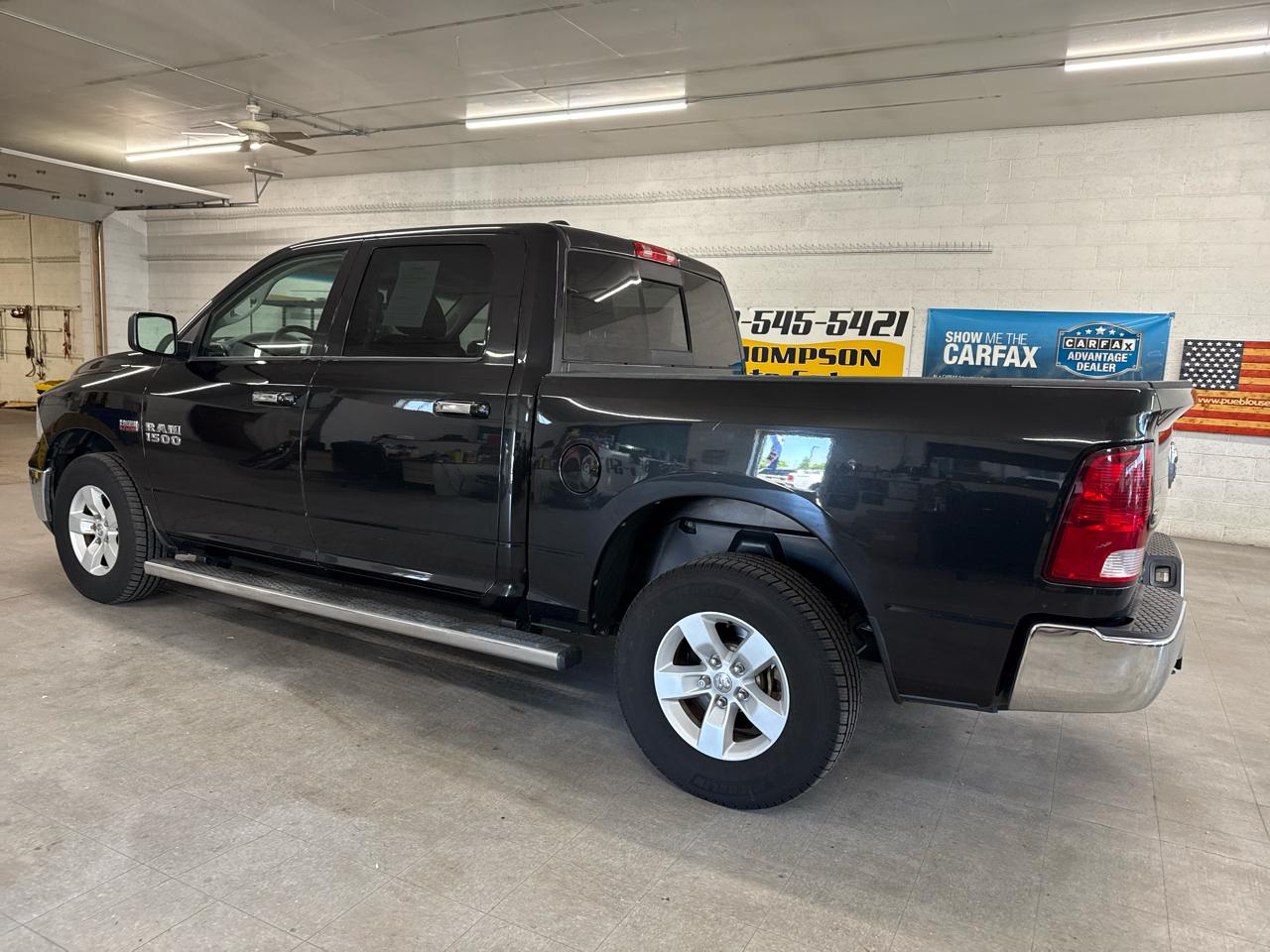 RAM 1500 SLT Crew Cab 4WD 2017