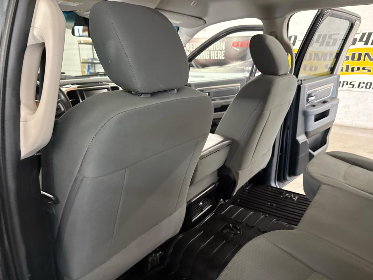 RAM 1500 SLT Crew Cab 4WD 2017