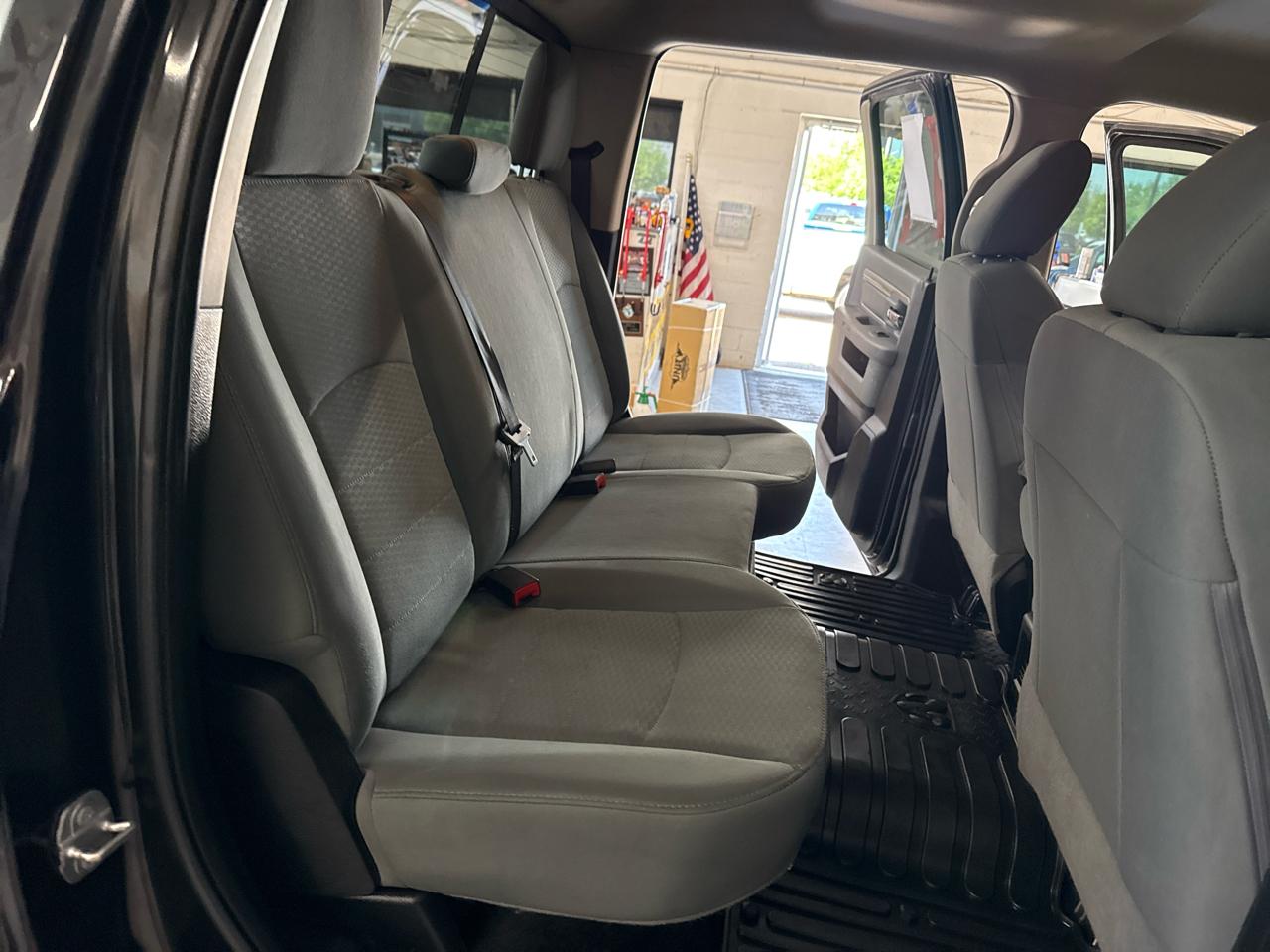 RAM 1500 SLT Crew Cab 4WD 2017