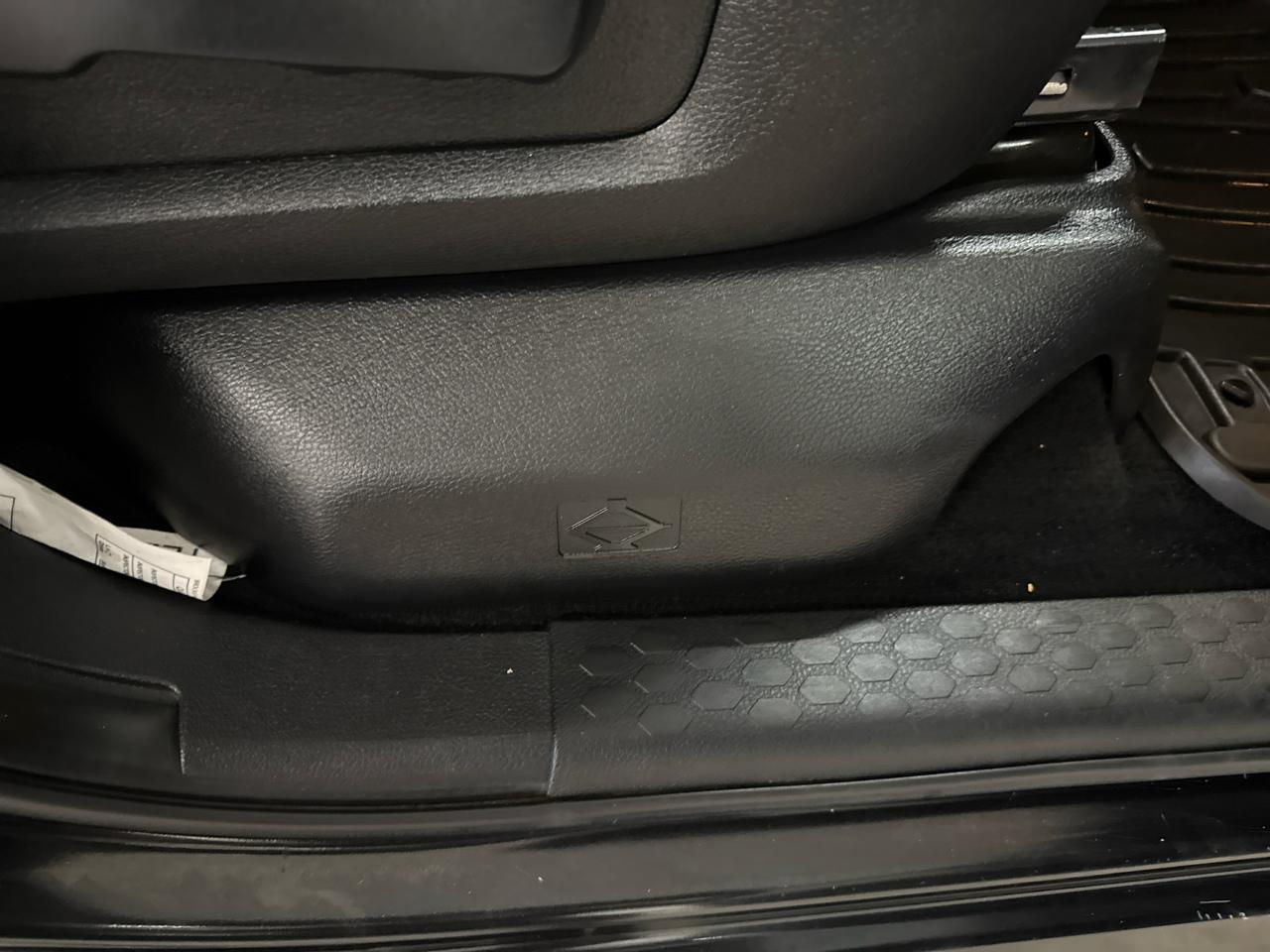 RAM 1500 SLT Crew Cab 4WD 2017