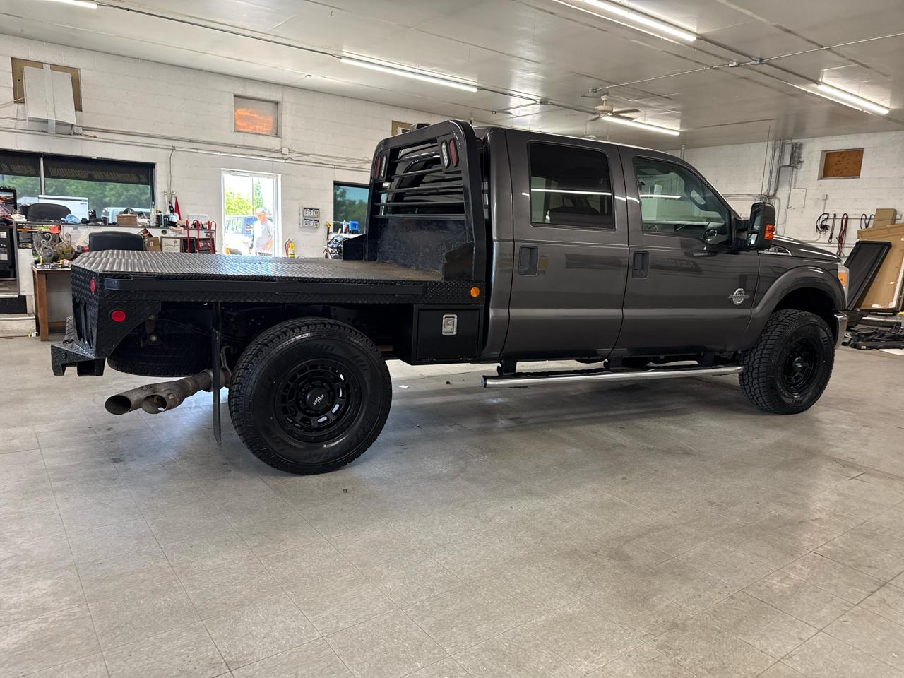 Ford F-350 SD XLT Crew Cab 4WD 2015