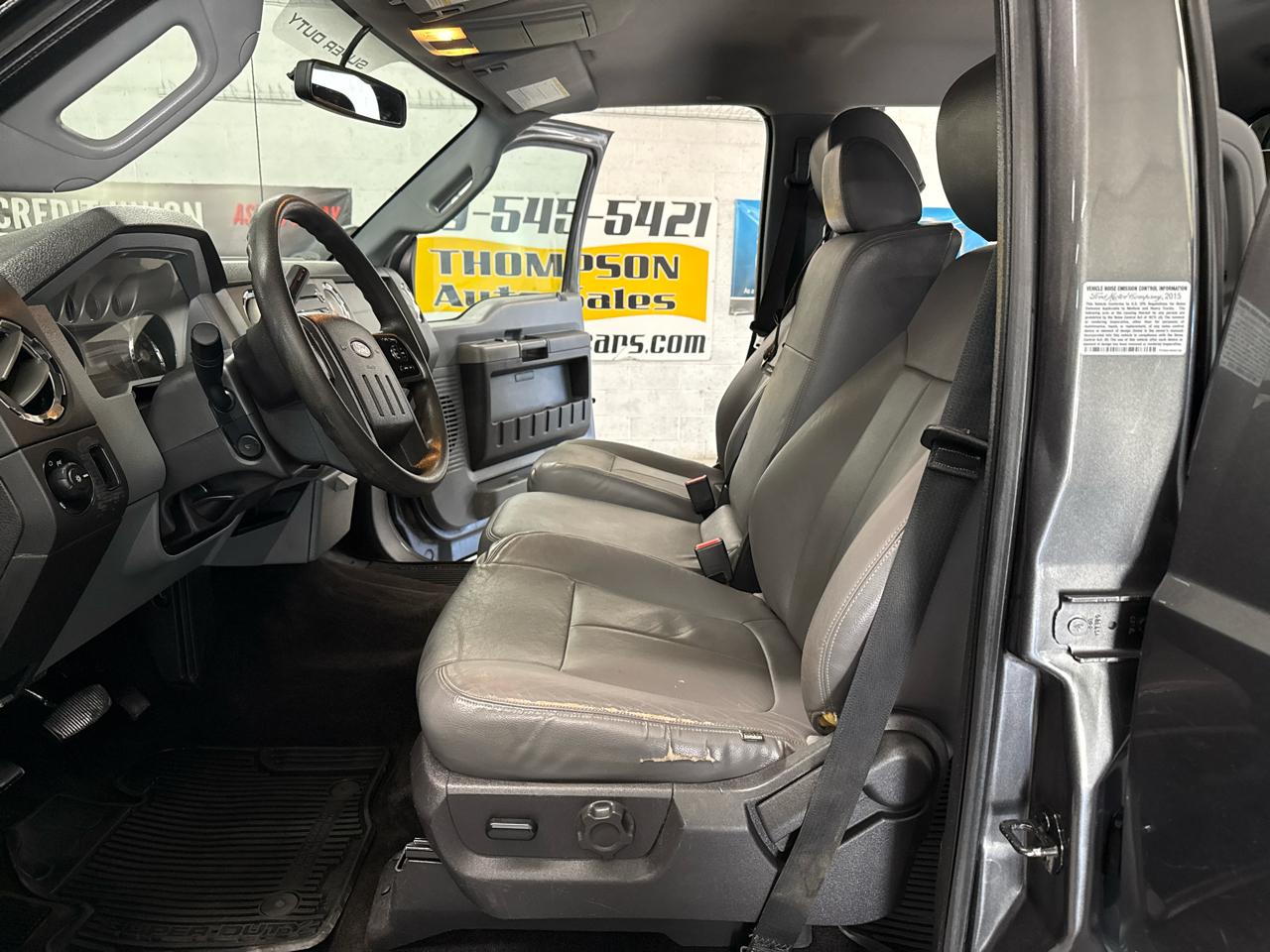 Ford F-350 SD XLT Crew Cab 4WD 2015