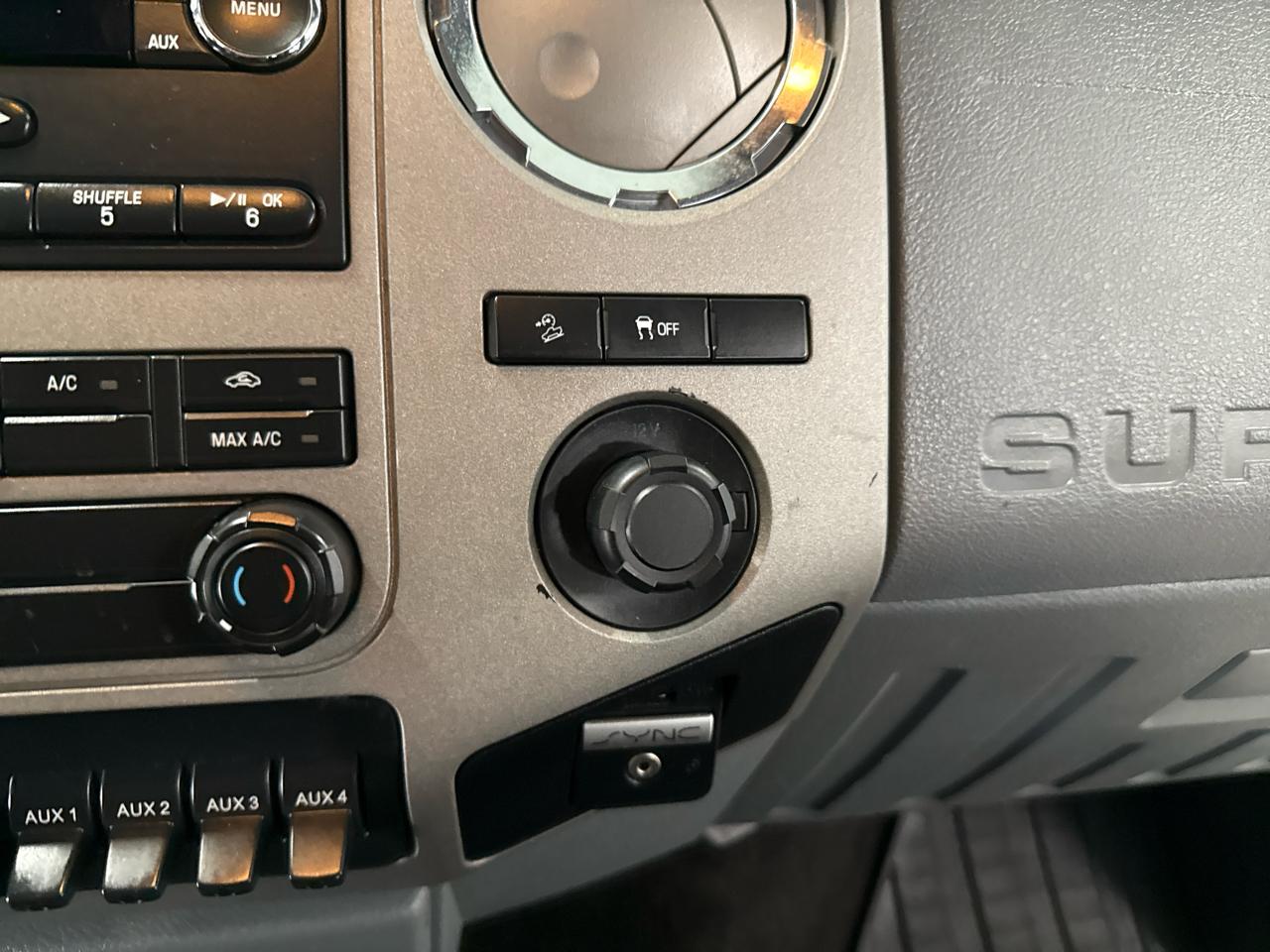 Ford F-350 SD XLT Crew Cab 4WD 2015