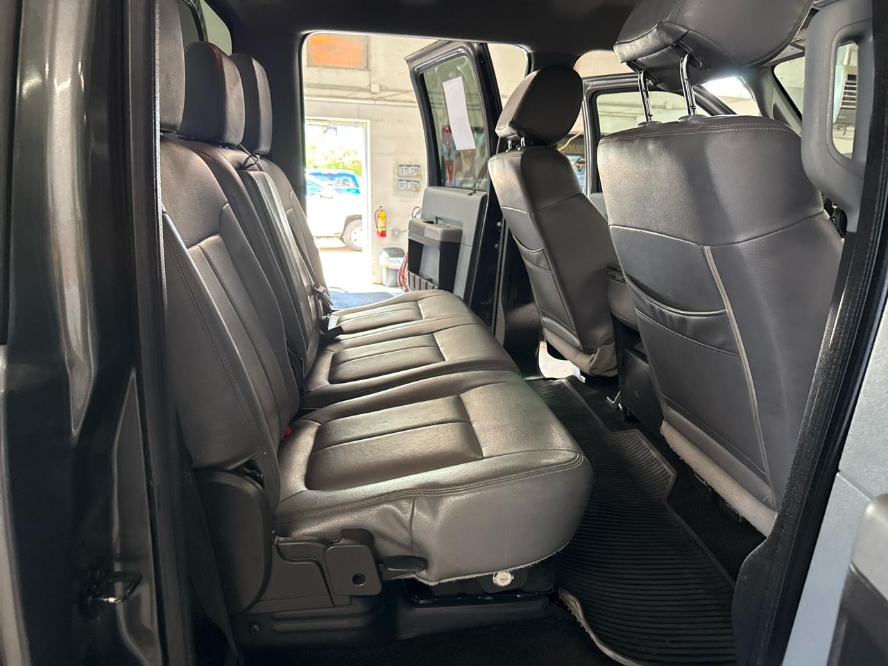 Ford F-350 SD XLT Crew Cab 4WD 2015