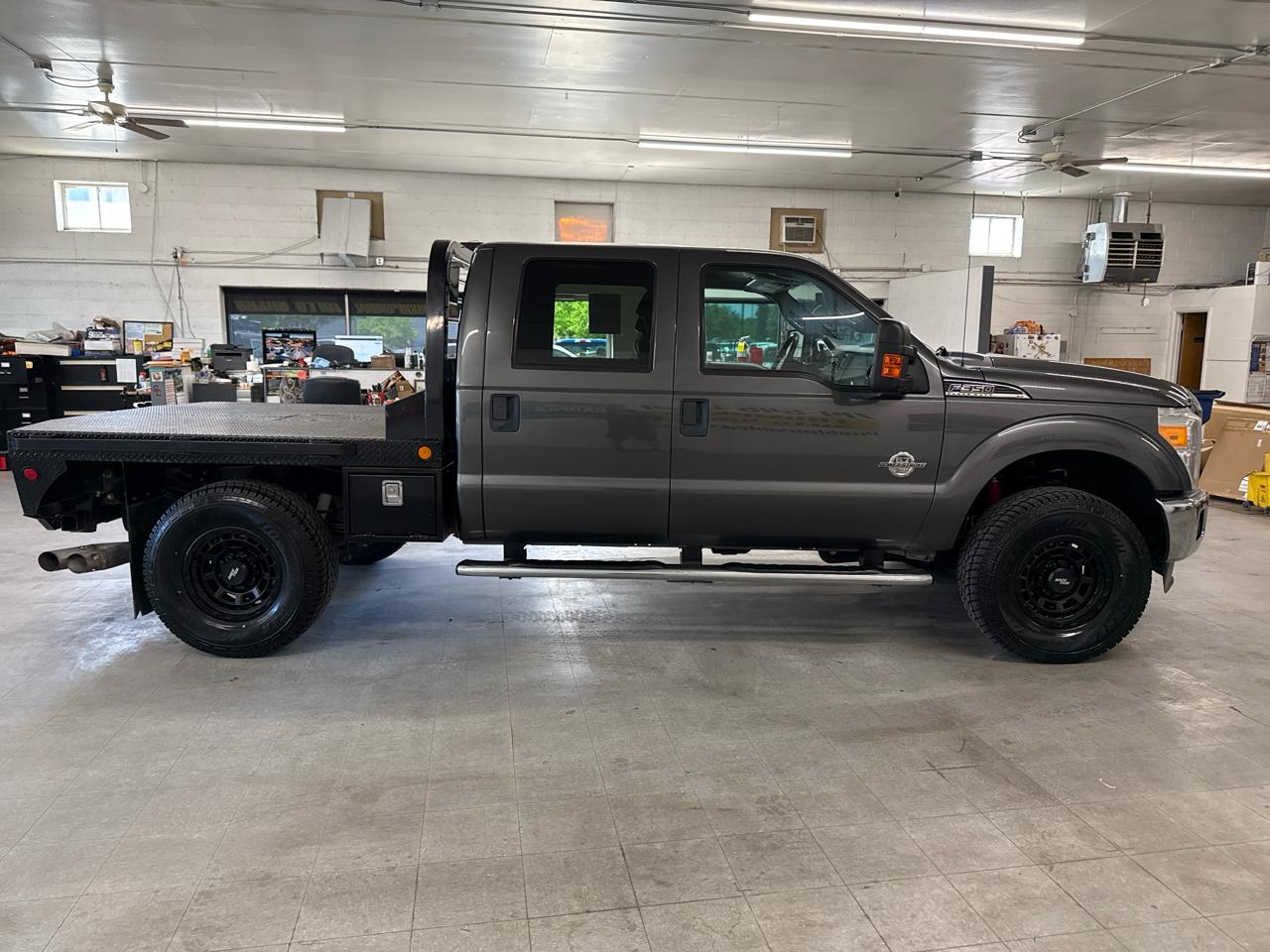 Ford F-350 SD XLT Crew Cab 4WD 2015