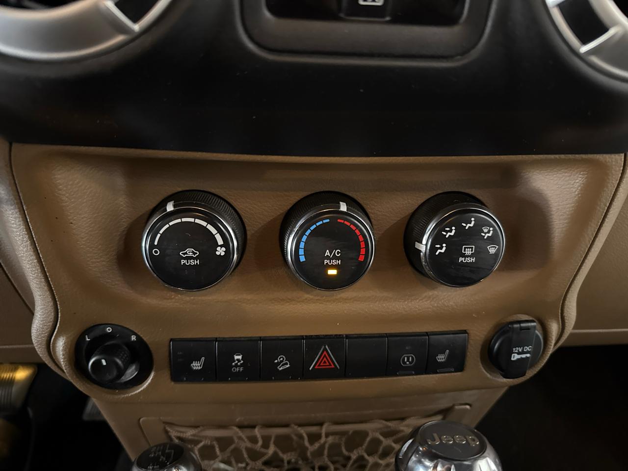 Jeep Wrangler Unlimited Rubicon 4WD 2015