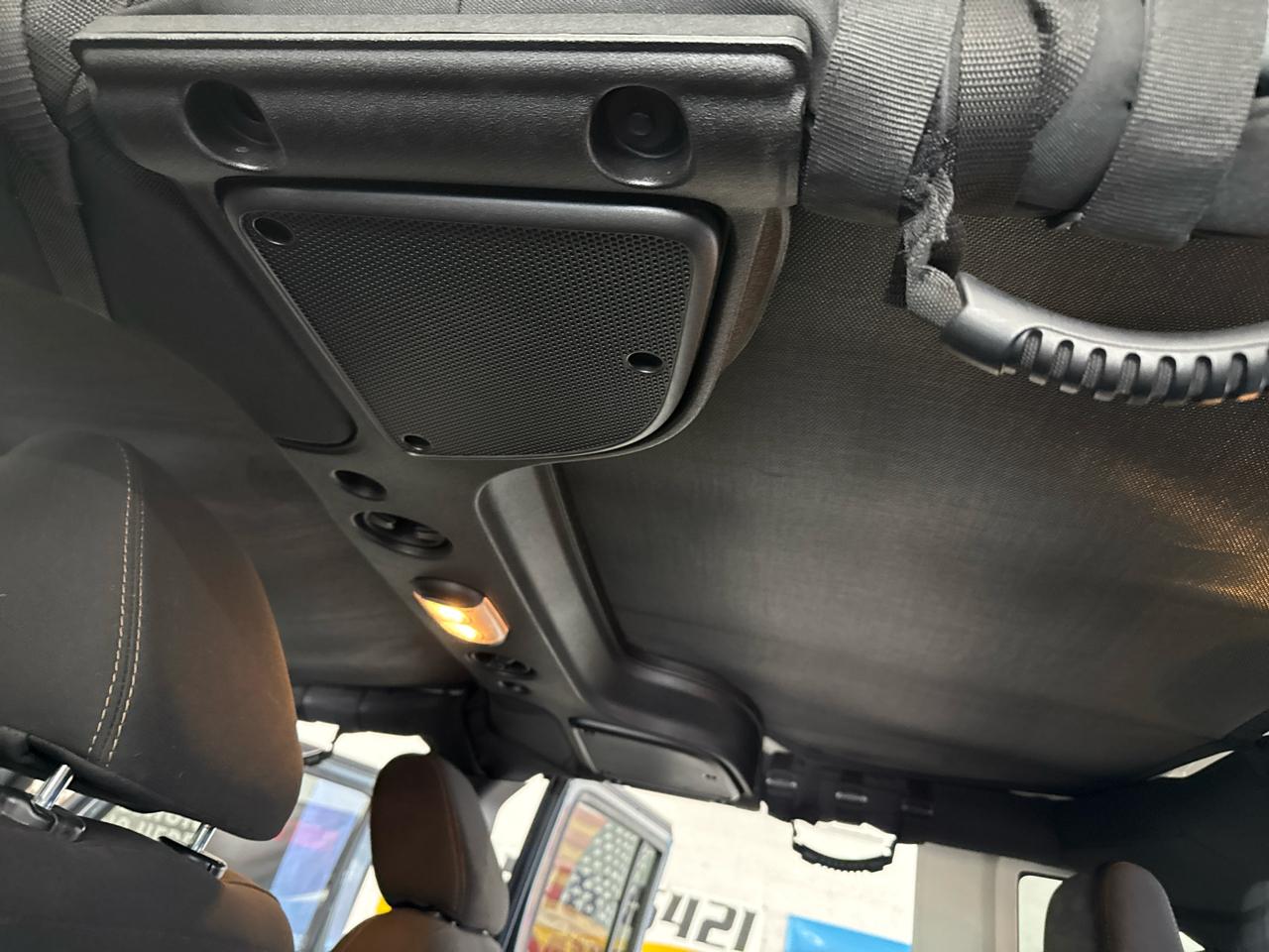 Jeep Wrangler Unlimited Rubicon 4WD 2015