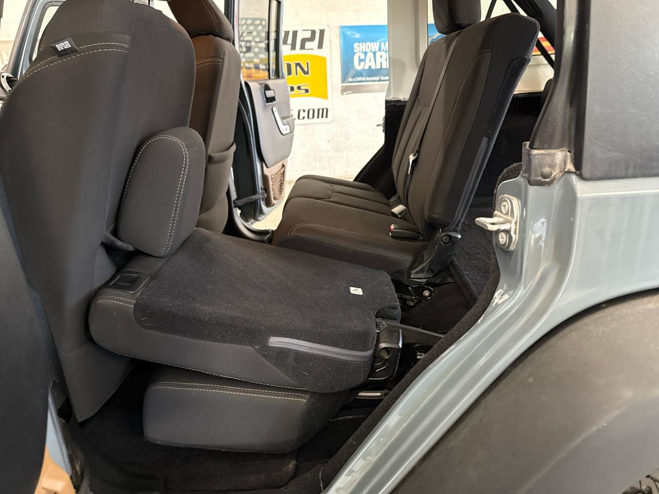 Jeep Wrangler Unlimited Rubicon 4WD 2015
