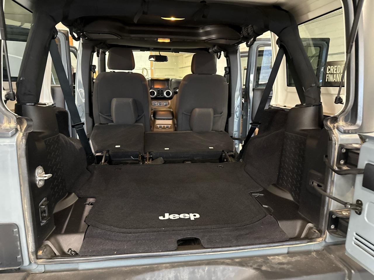Jeep Wrangler Unlimited Rubicon 4WD 2015