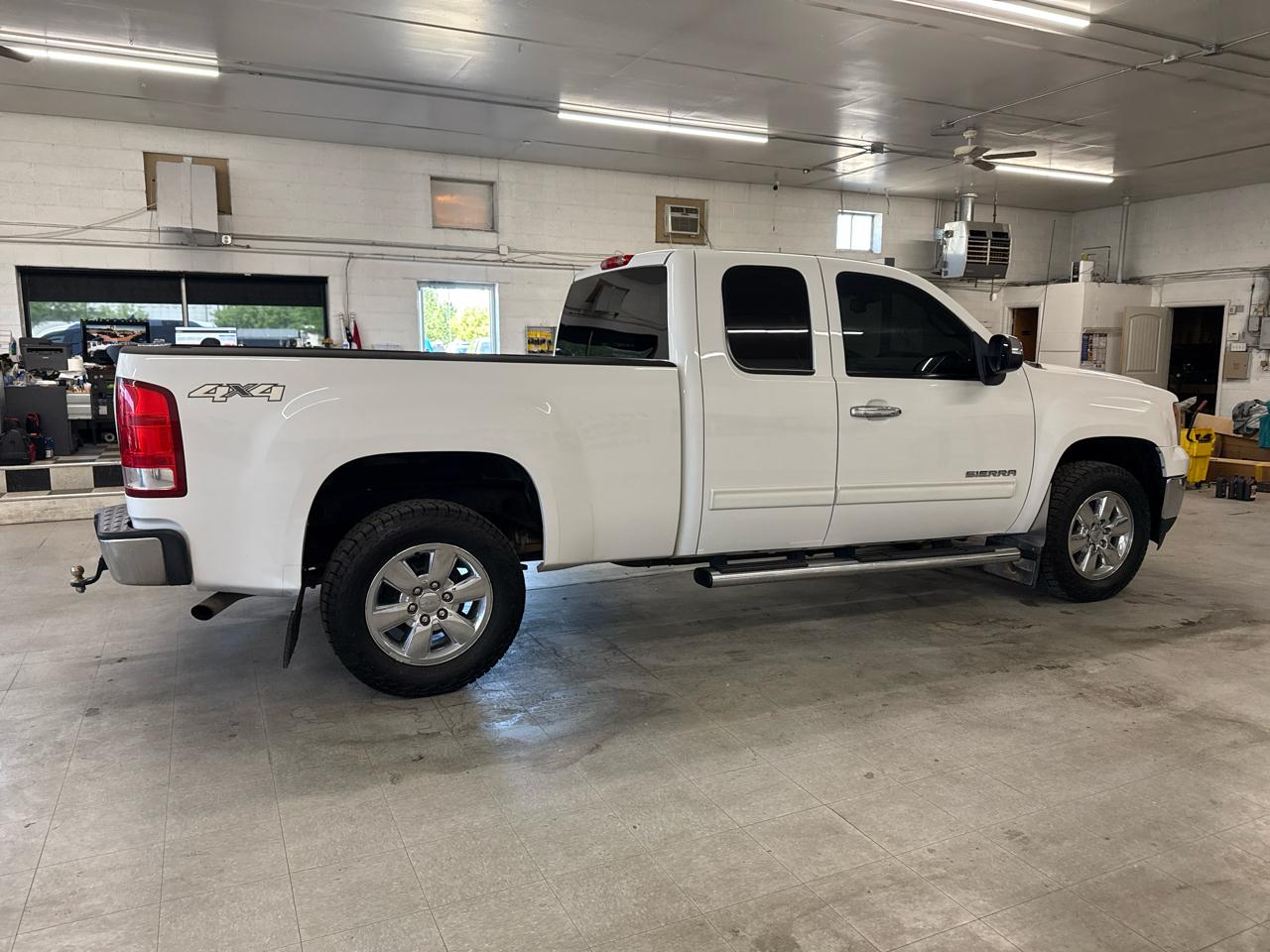GMC Sierra 1500 SLT Ext. Cab 4WD 2013