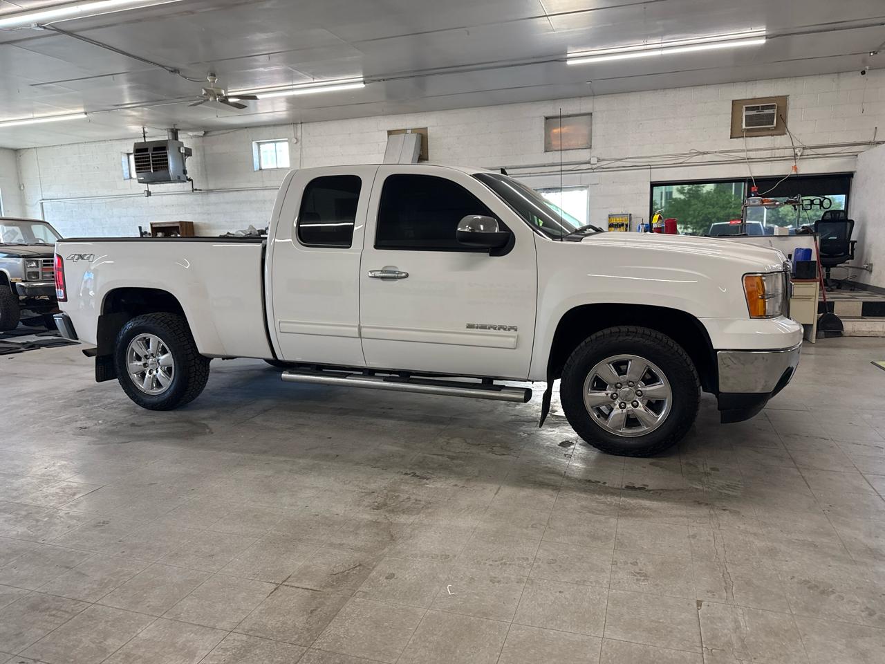 GMC Sierra 1500 SLT Ext. Cab 4WD 2013